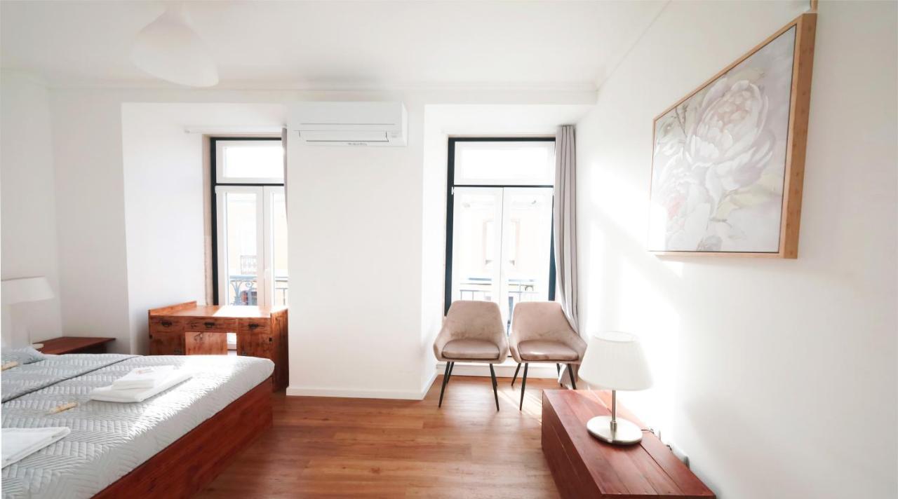 Intendente 3bedroom With Balcony Apartment Lisbon